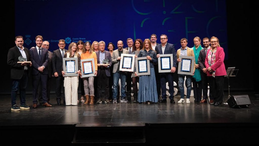 El colectivo "dones emprenedores a la mar" se lleva el premio honorífico Premi G! Especial 